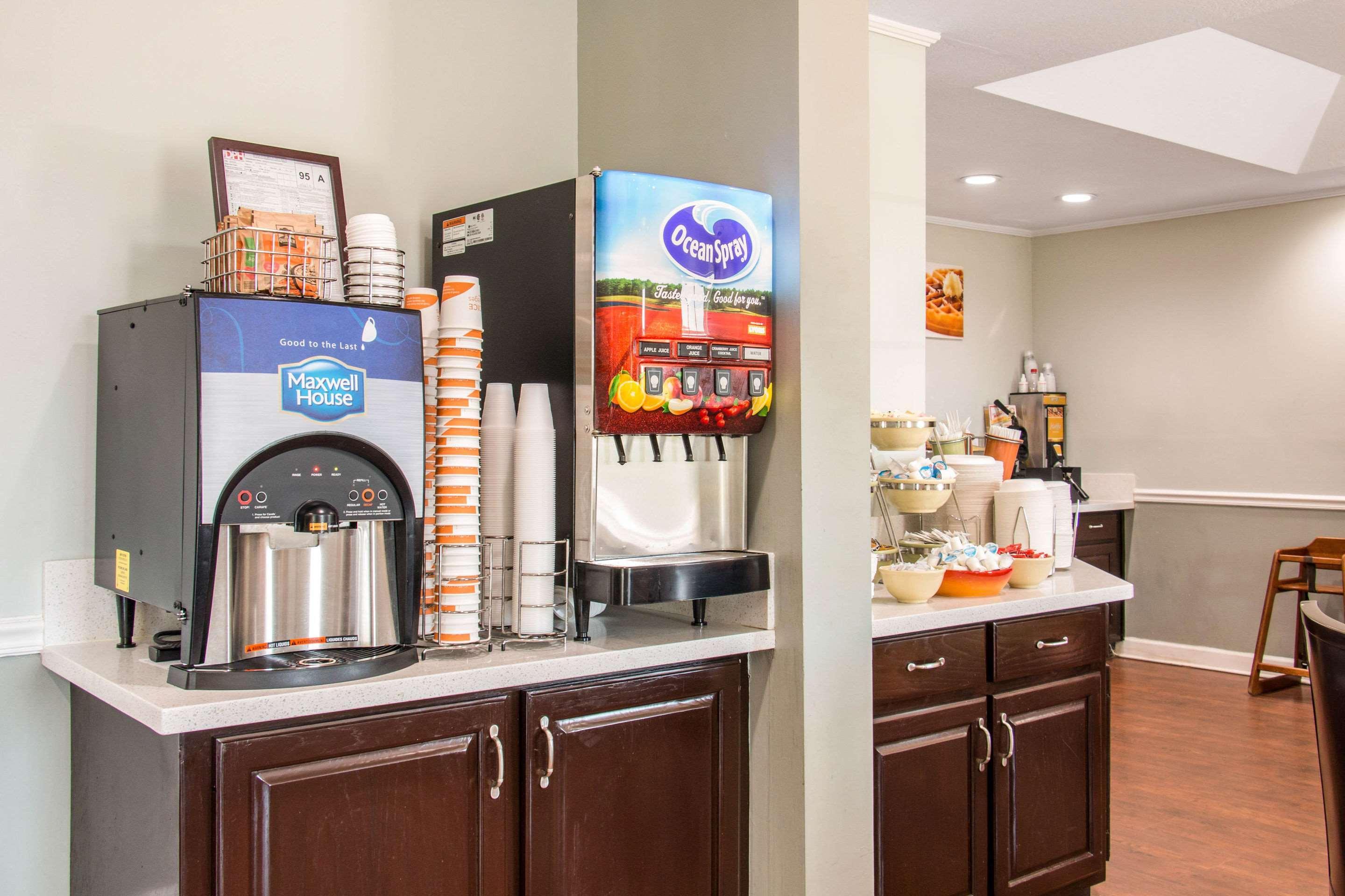 Quality Inn Pooler - Savannah I-95 Екстер'єр фото