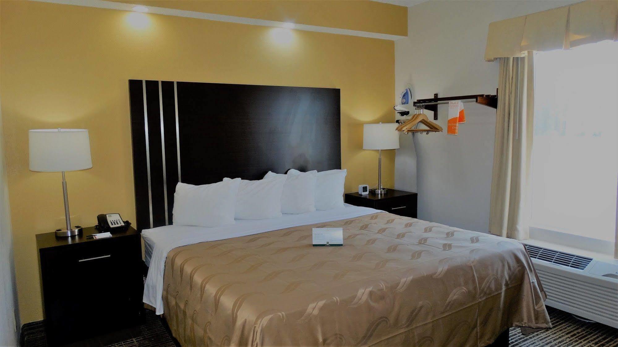 Quality Inn Pooler - Savannah I-95 Екстер'єр фото